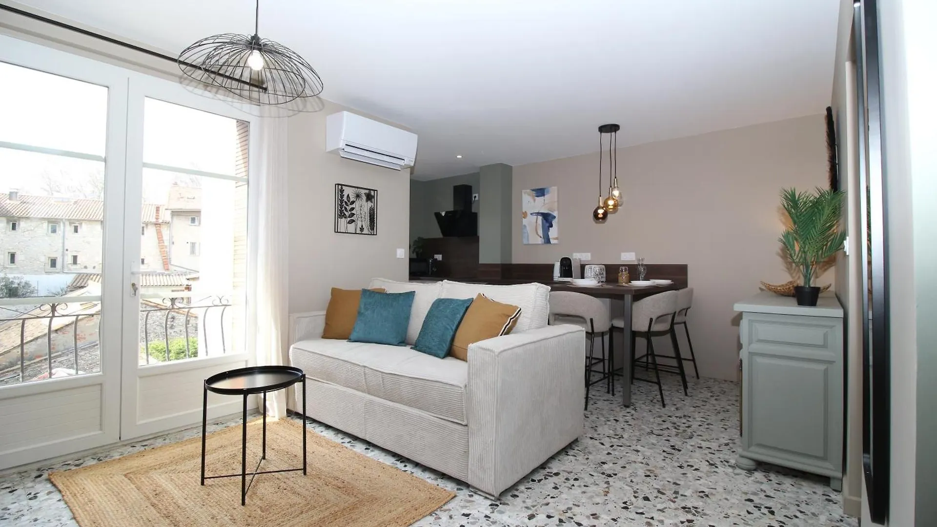 Apartment Les Carmes-Climatisation-Confort-Wifi-Hypercentre-Netflix Avignon