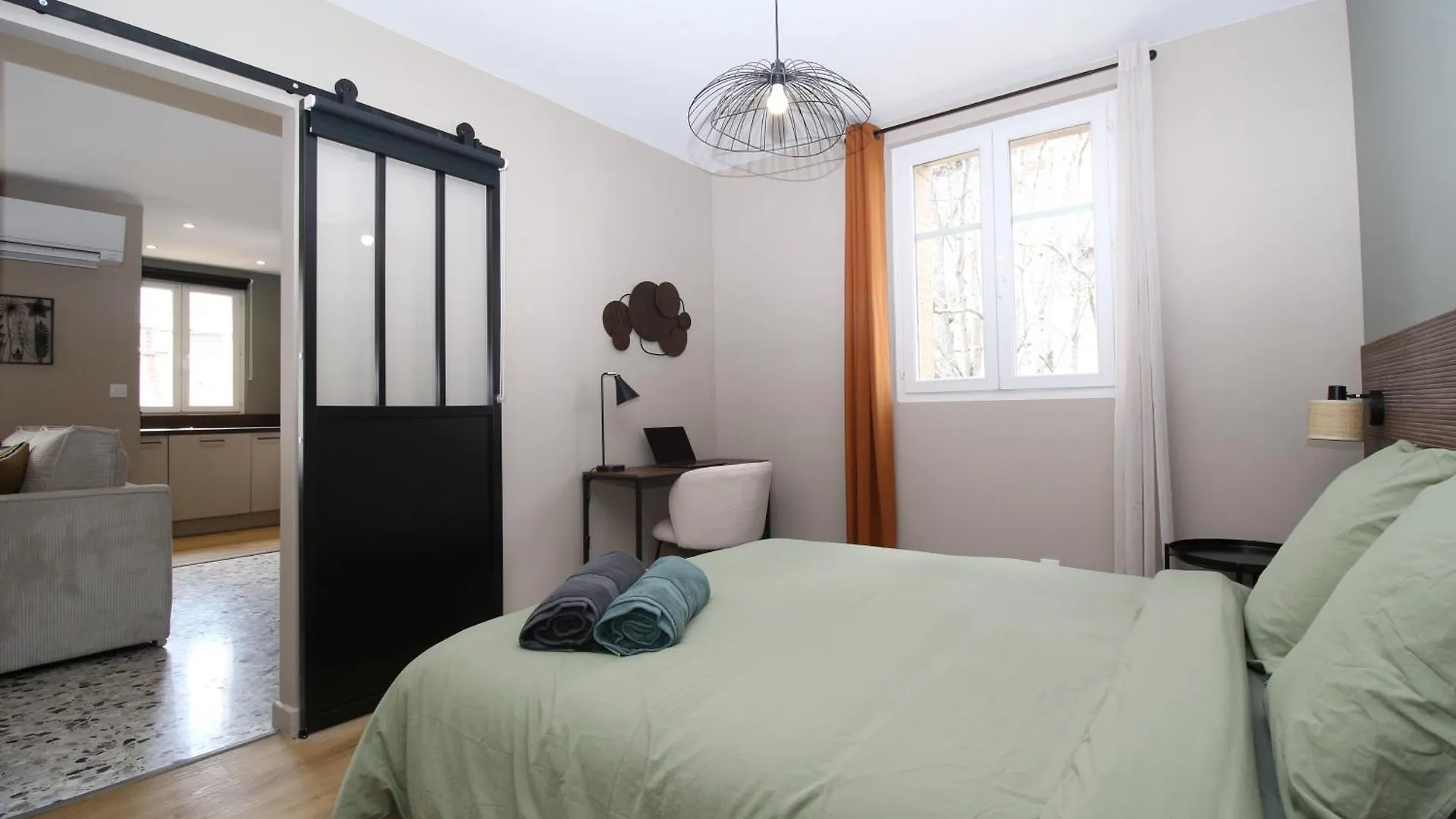 Les Carmes-Climatisation-Confort-Wifi-Hypercentre-Netflix Avignon Frankreich