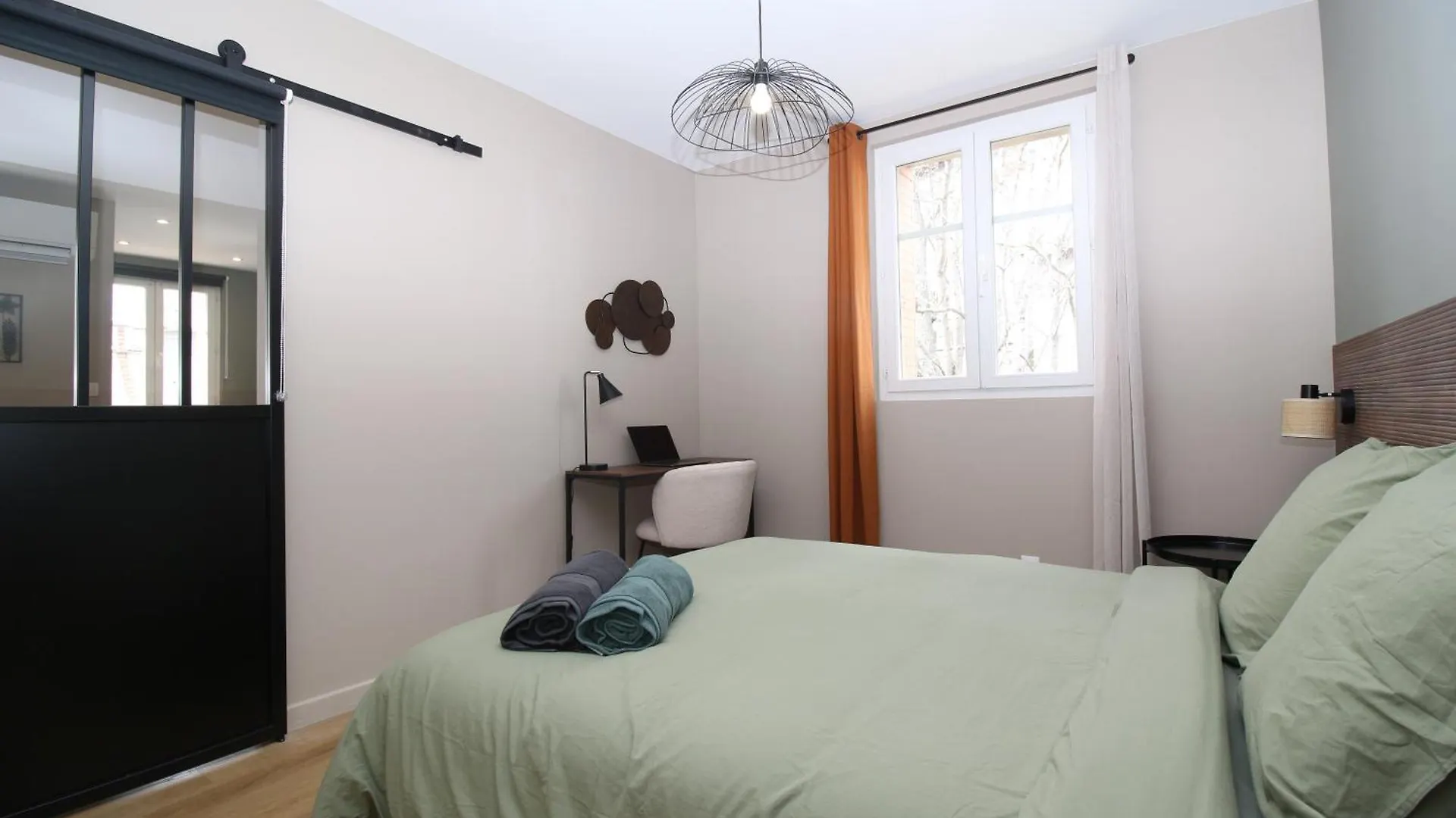 Apartment Les Carmes-Climatisation-Confort-Wifi-Hypercentre-Netflix Avignon